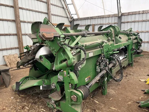 2025 John Deere CF 16