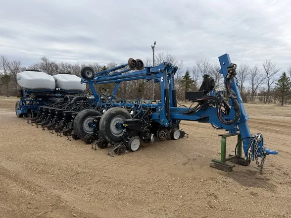 Used -- Kinze 4900 - Stock #704067 for Sale | ClassTrucks Poland