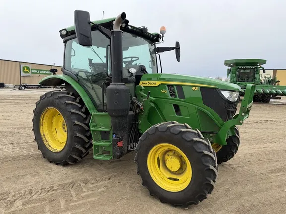 2025 John Deere 6R 140