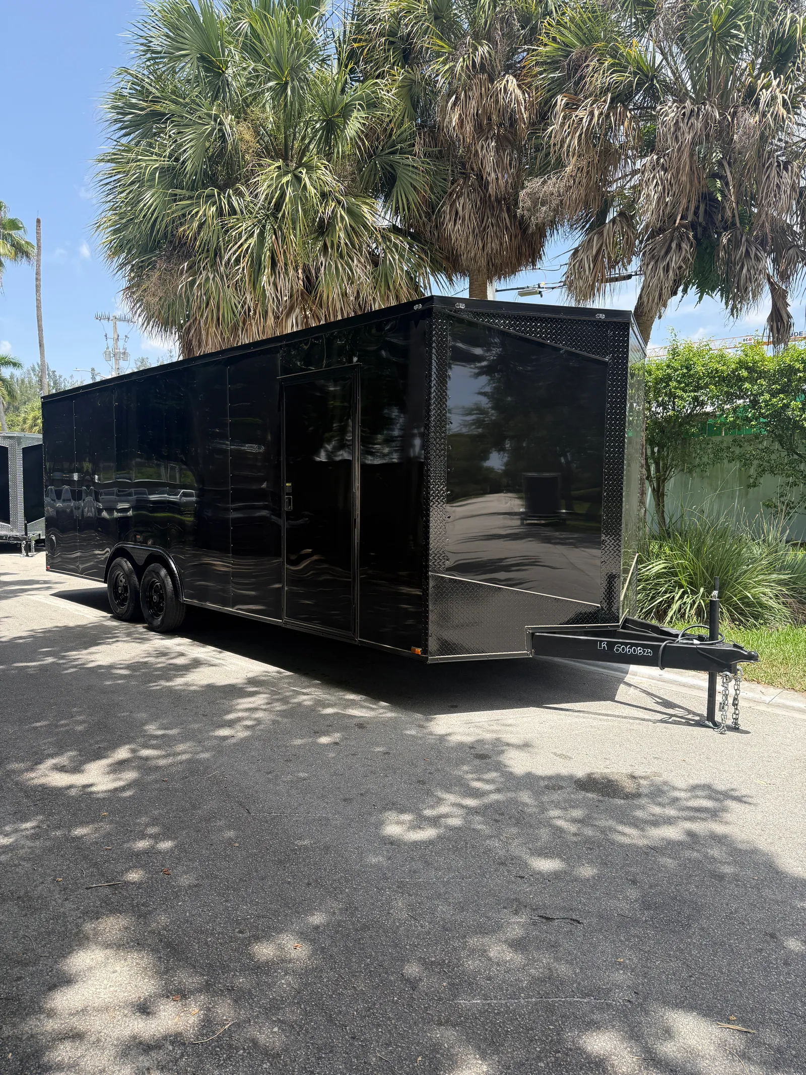 2027 Hook & Line EV8.5-24T5-R