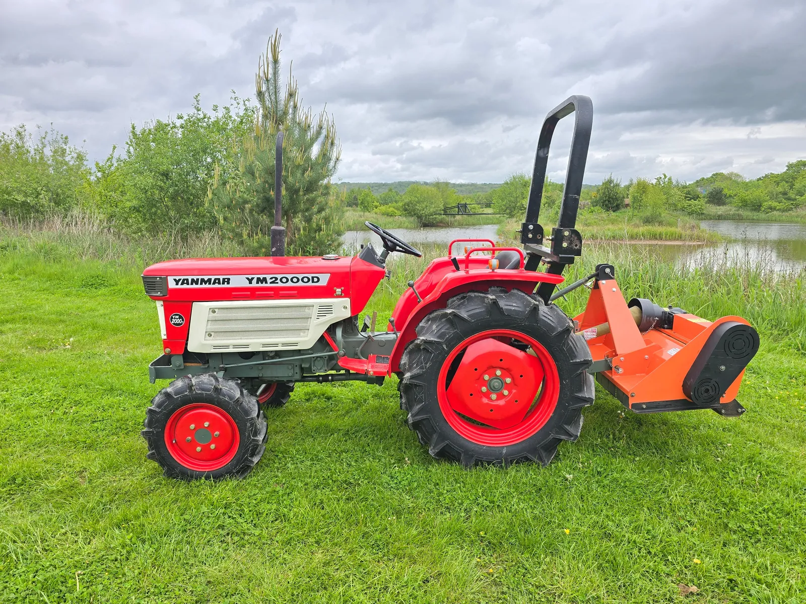 Used Yanmar YM 2000 Used Compact Tractor