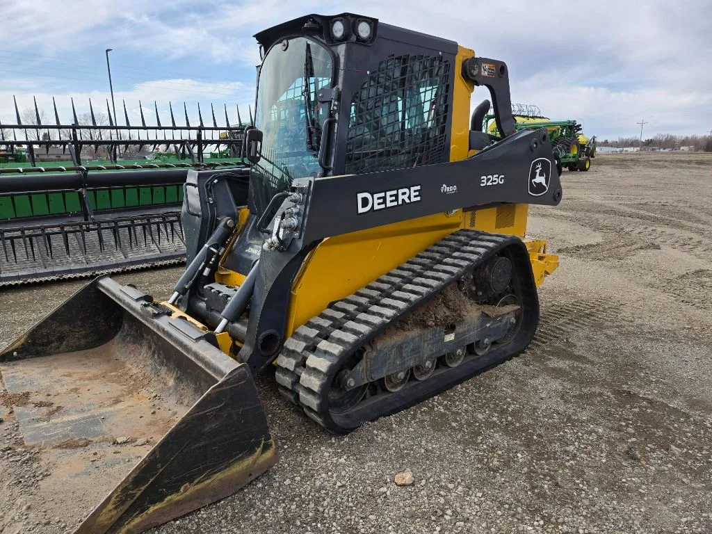 2025 John Deere 325G