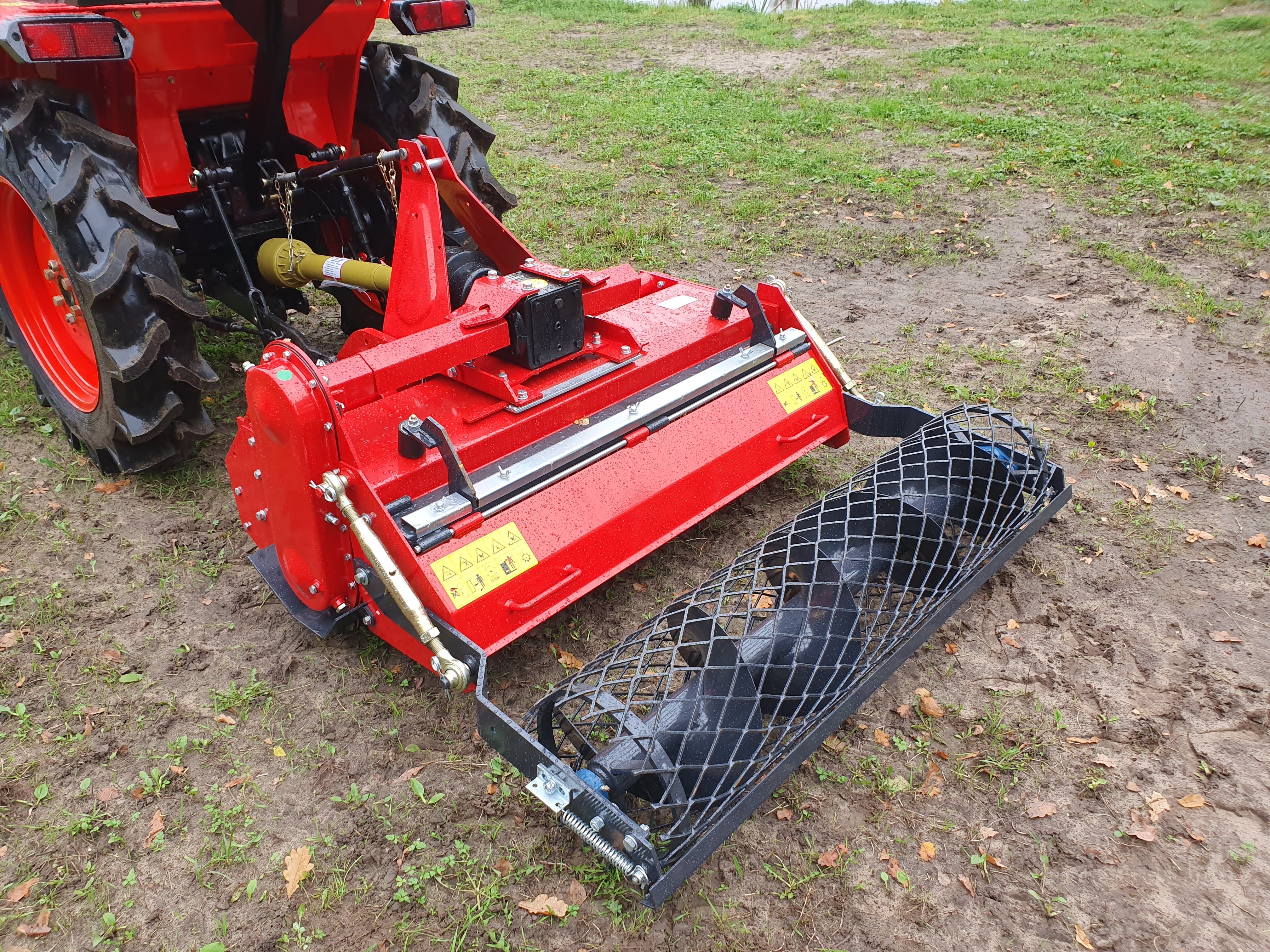 Stone Burier vs Rotavator: Which Should You Choose?